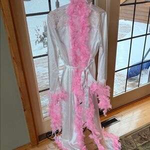 Linea Donatella Upcycled White Sz S/M Robe w Pink Feather Trim, Belt or Costume